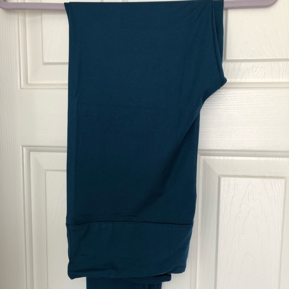 LuLaRoe 💙SOLID TEAL💚TC Leggings🌹Hard to find!🌸